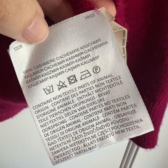 Raspberry Color Cashmere Cardigan - Picture 3 of 4